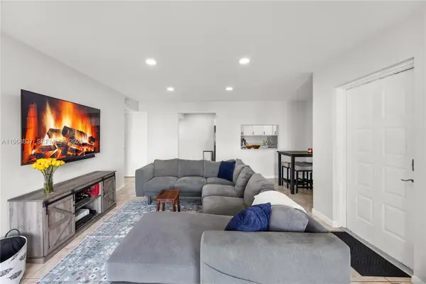 13870 Oneida Dr #H1, Delray Beach, FL 33446