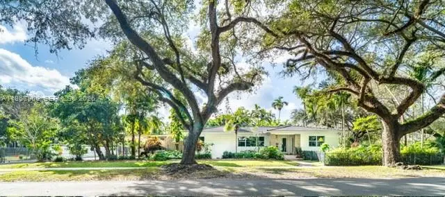 9118 NE 5th Ave, Miami Shores, FL 33138 - #2