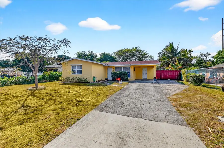 144 NW 9th Ave, Delray Beach, FL 33444 - #2