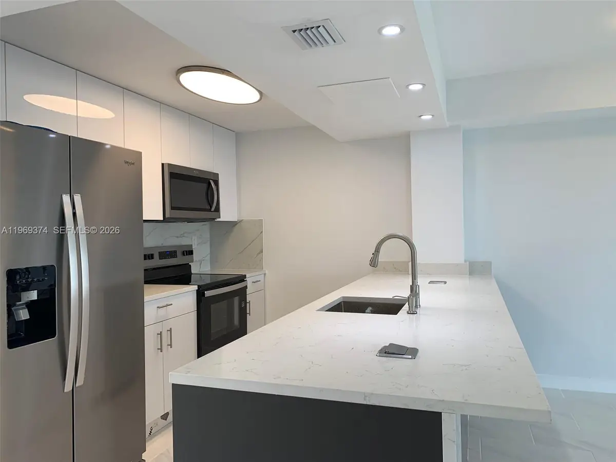 2980 Point East Dr, #D-508, Aventura, FL 33160 - #1