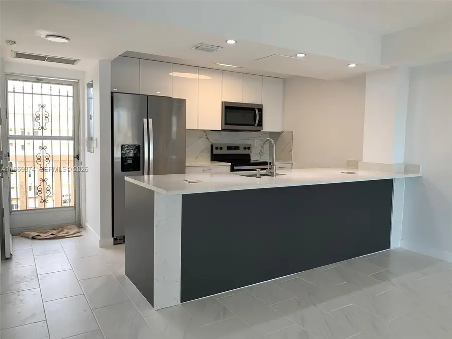 2980 Point East Dr, #D-508, Aventura, FL 33160 - #3