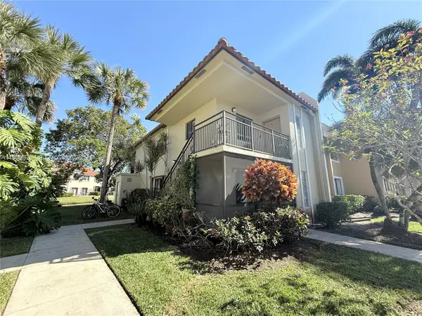 432 Lakeview Dr #201, Weston, FL 33326