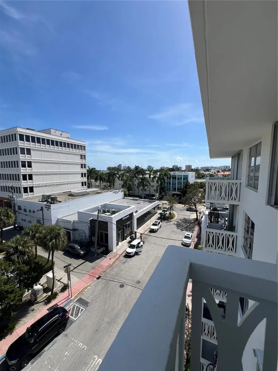 4142 N Jefferson Ave #6B, Miami Beach, FL 33140 - #2