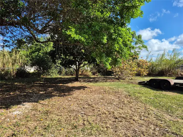 636 NW 13th St, Florida City, FL 33034