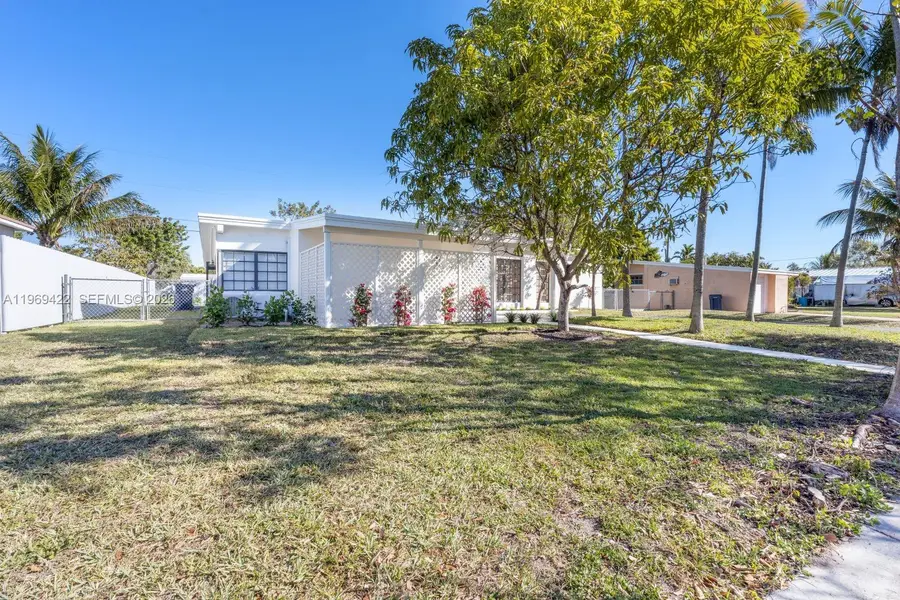 9241 Marine Dr, Cutler Bay, FL 33189 - #3