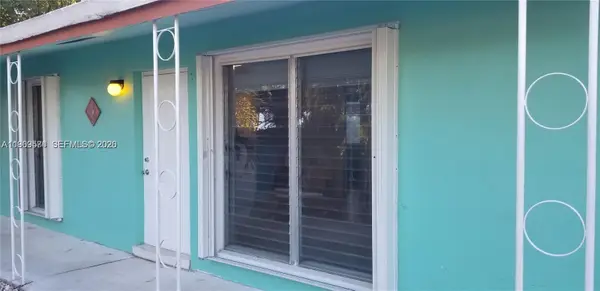 1425 NE 22nd St, Wilton Manors, FL 33305