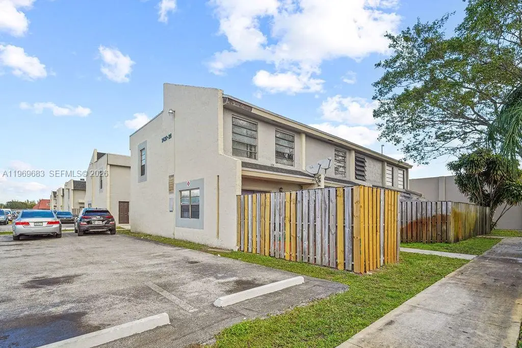 2424 NW 52nd Ave #2424, Lauderhill, FL 33313 - #1