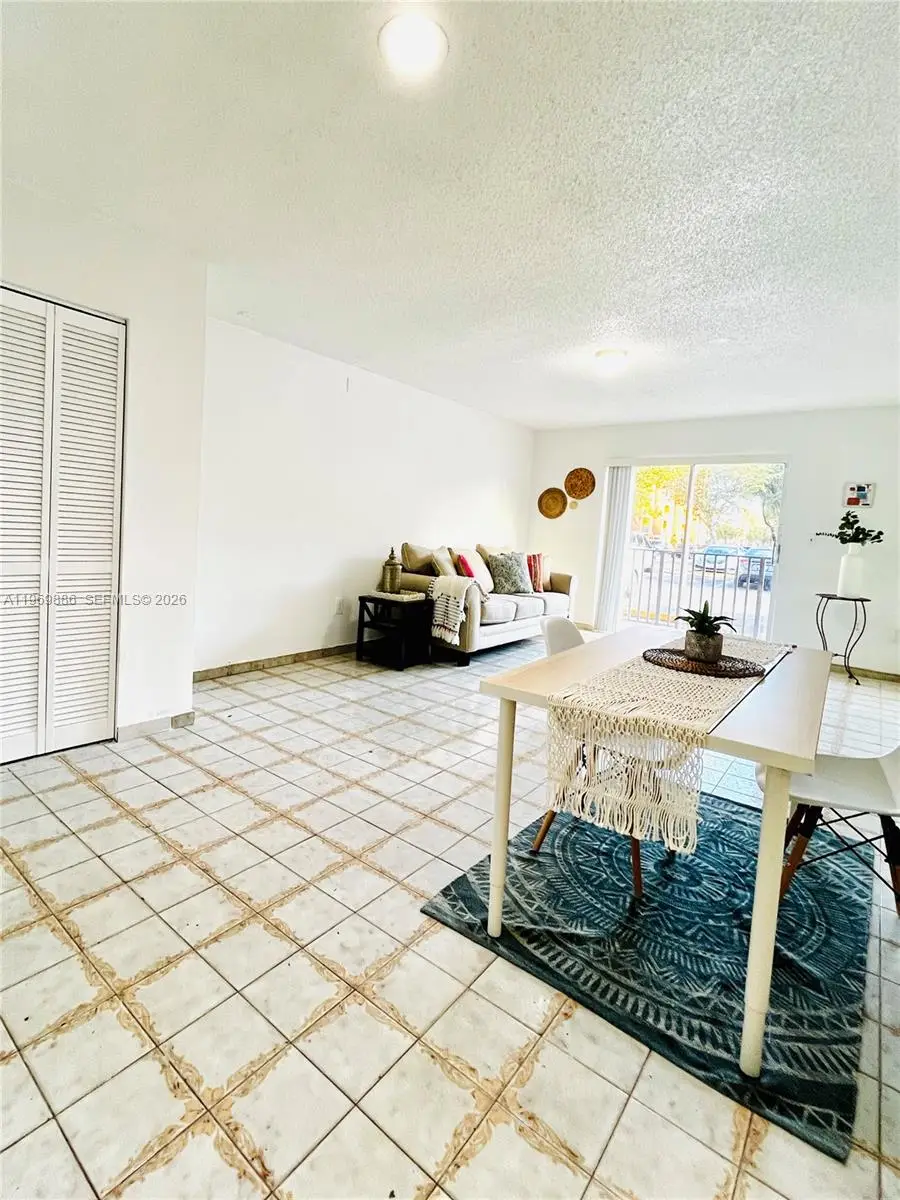 4721 NW 7th St, Miami, FL 33126 - #2