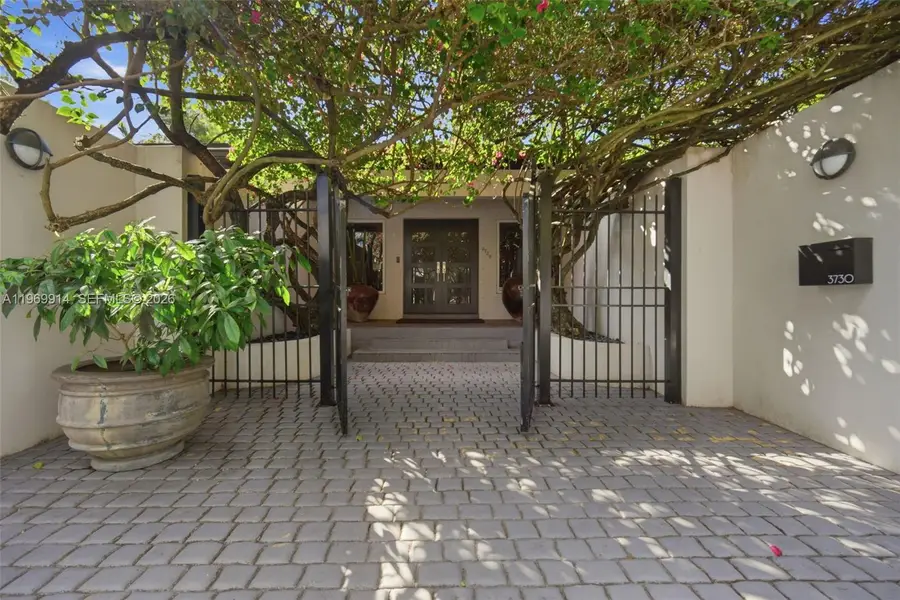 3730 Solana Rd, Miami, FL 33133 - #3