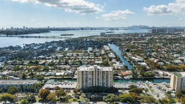 2350 NE 135th St #811, North Miami, FL 33181