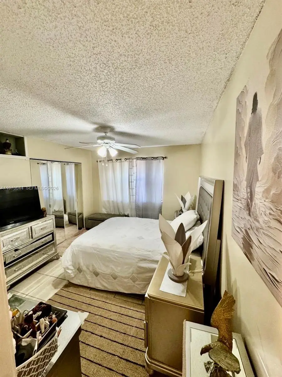 10076 NW 6th St #201, Pembroke Pines, FL 33024 - #3