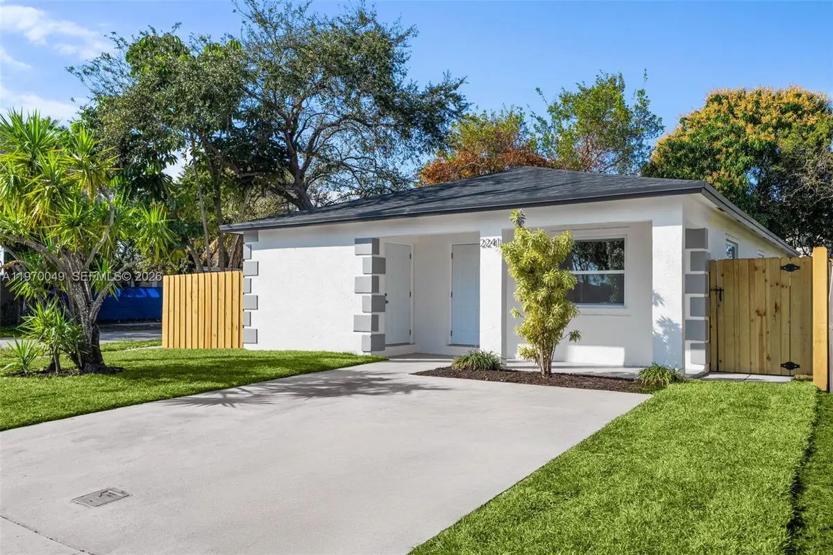 2241 Hope St, Hollywood, FL 33020 - #1