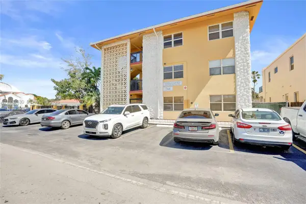 744 NE 14th Ave #1, Fort Lauderdale, FL 33304