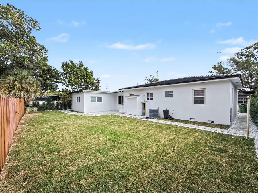 1530 SW 24th Ave, Miami, FL 33145 - #2