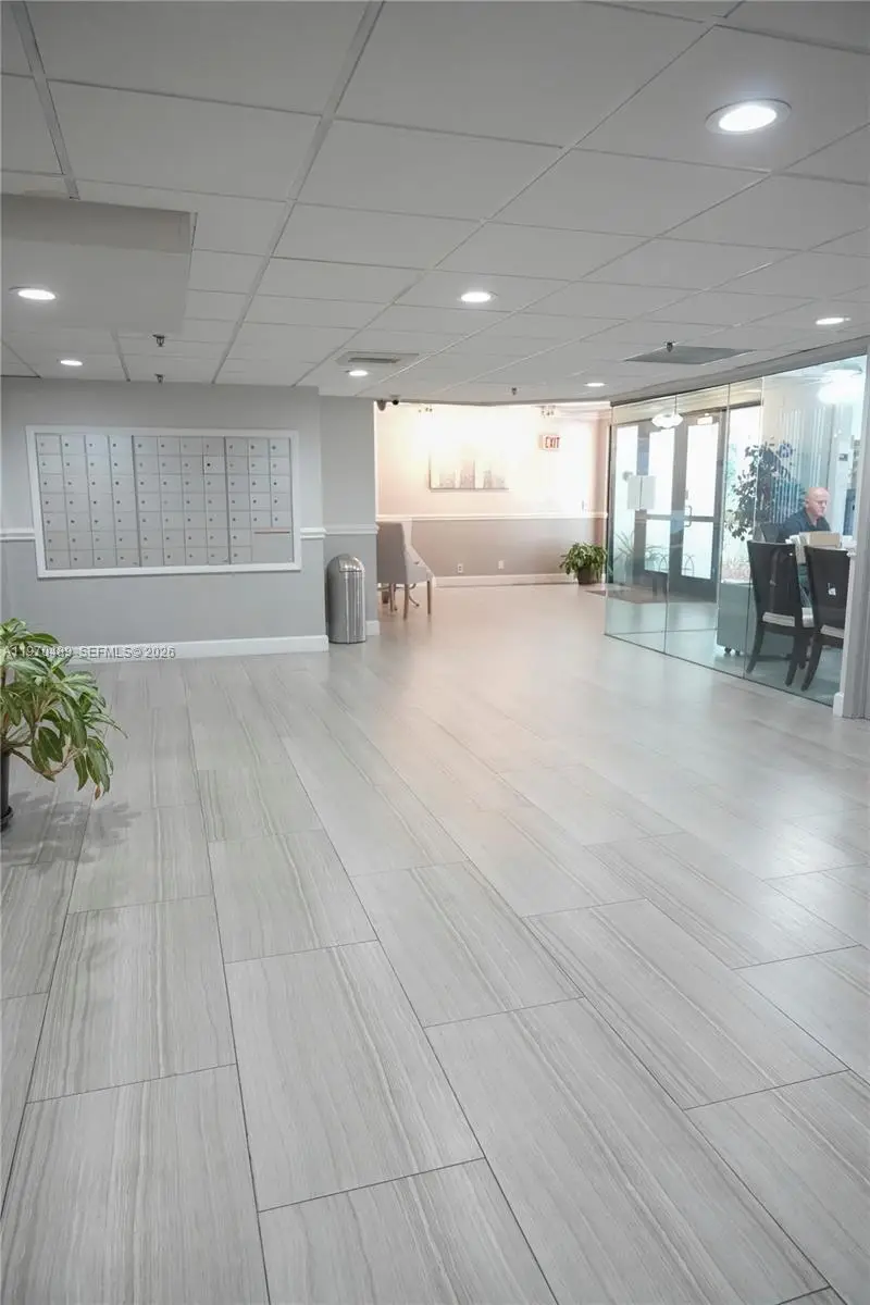 901 Hillcrest Dr #504, Hollywood, FL 33021 - #2