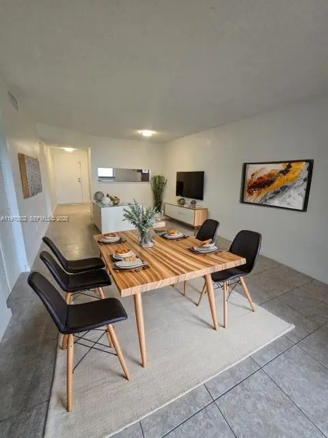 3396 Foxcroft Rd #113, Miramar, FL 33025 - #3