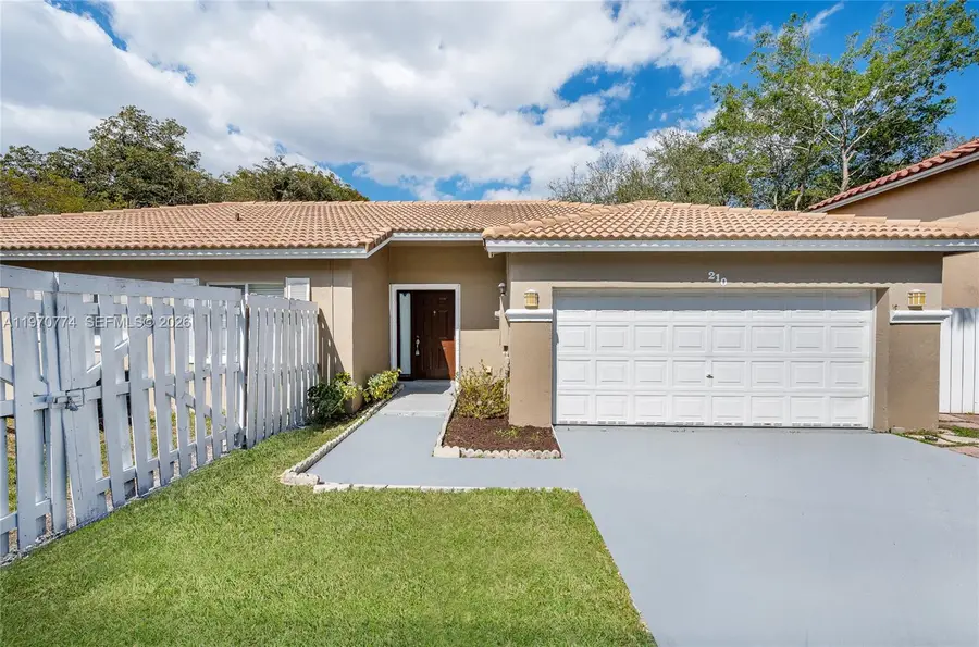 210 SW 98th Ter, Pembroke Pines, FL 33025 - #3