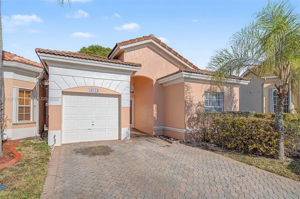 10116 SW 162nd Pl, Miami, FL 33196
