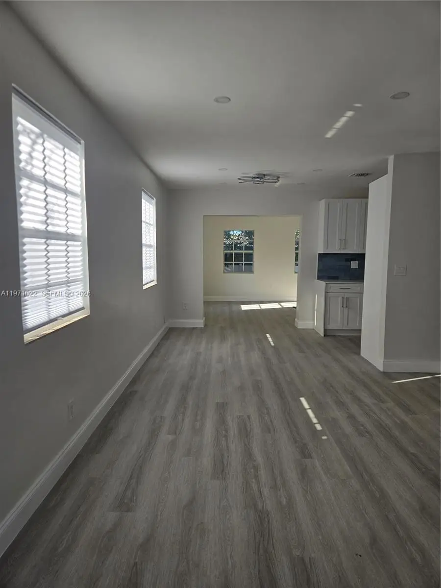941 NE 154th St, North Miami Beach, FL 33162 - #3