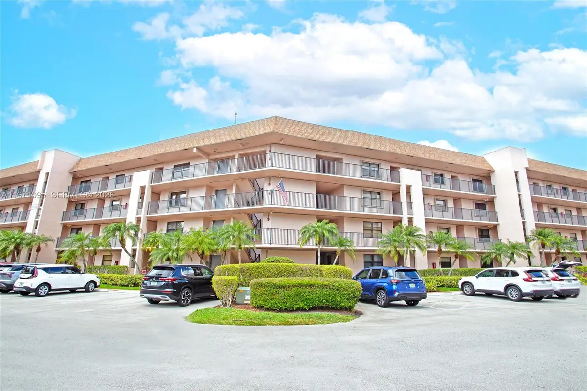 10207 Sunrise Lakes Blvd #204, Sunrise, FL 33322 - #1