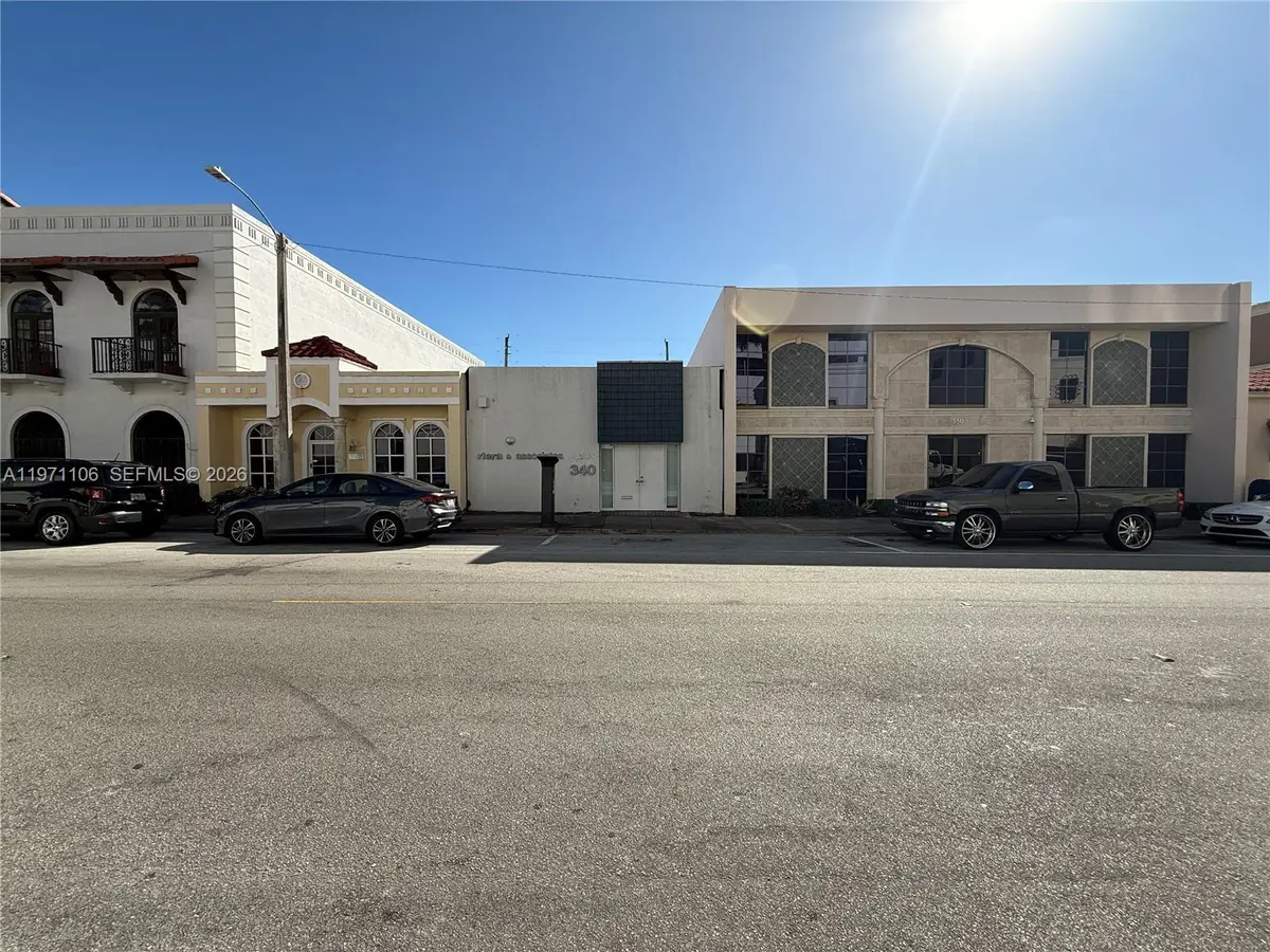 340 Sevilla Ave, Coral Gables, FL 33134 - #1