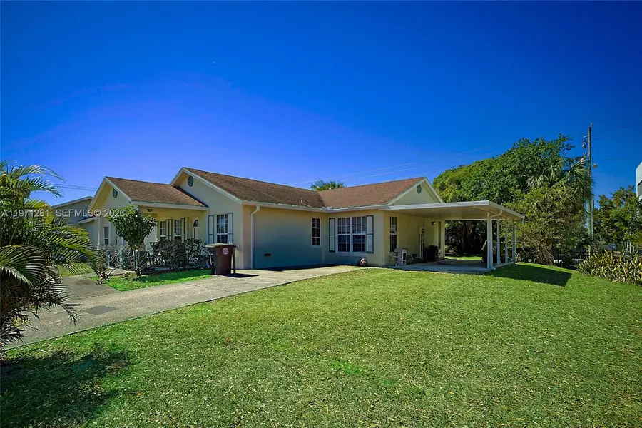 1107 Freshwater Lakes Dr, West Palm Beach, FL 33401 - #3