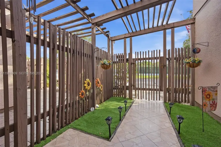 12399 NW 11th St, Pembroke Pines, FL 33026 - #3