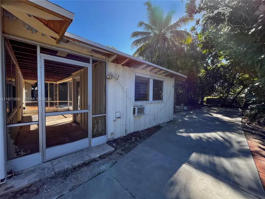 325 SW Manor Dr, Stuart, FL 34994 - #3