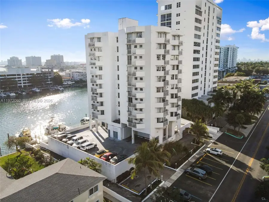 7933 West Dr #819, North Bay Village, FL 33141 - #2