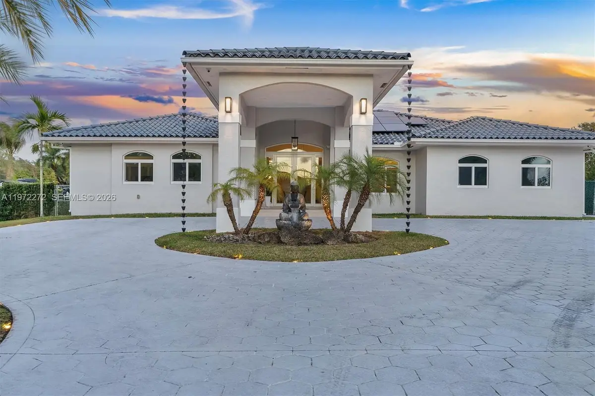 135 SW 125th Ave, Miami, FL 33184 - #1