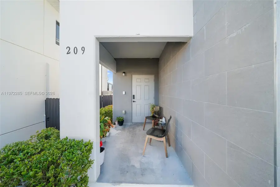 209 NW 13th Pl, Florida City, FL 33034 - #3