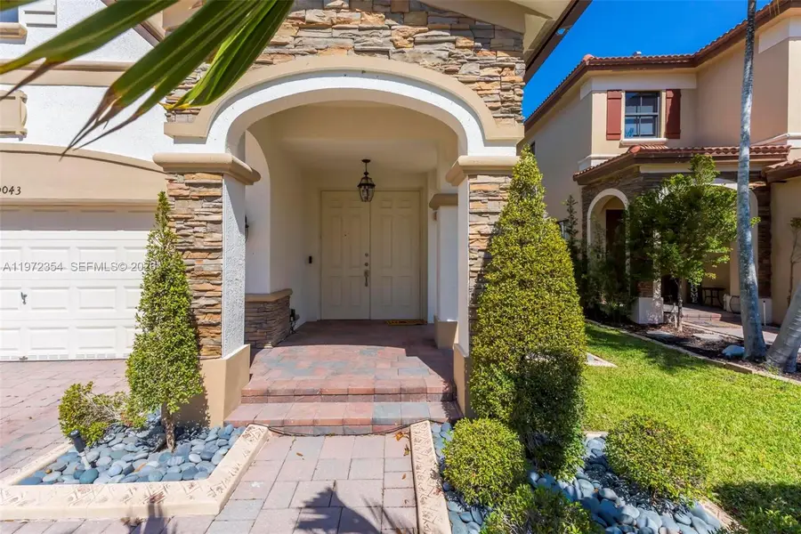 10043 NW 89 Terra, Doral, FL 33178 - #2