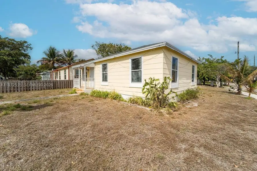 803 36th St, West Palm Beach, FL 33407 - #3