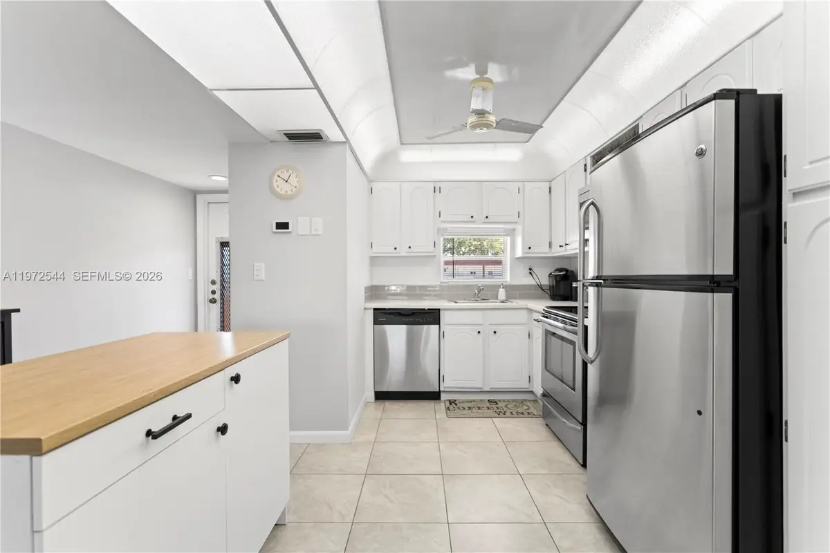 9523 S Hollybrook Lake Dr #21-307, Pembroke Pines, FL 33025 - #1