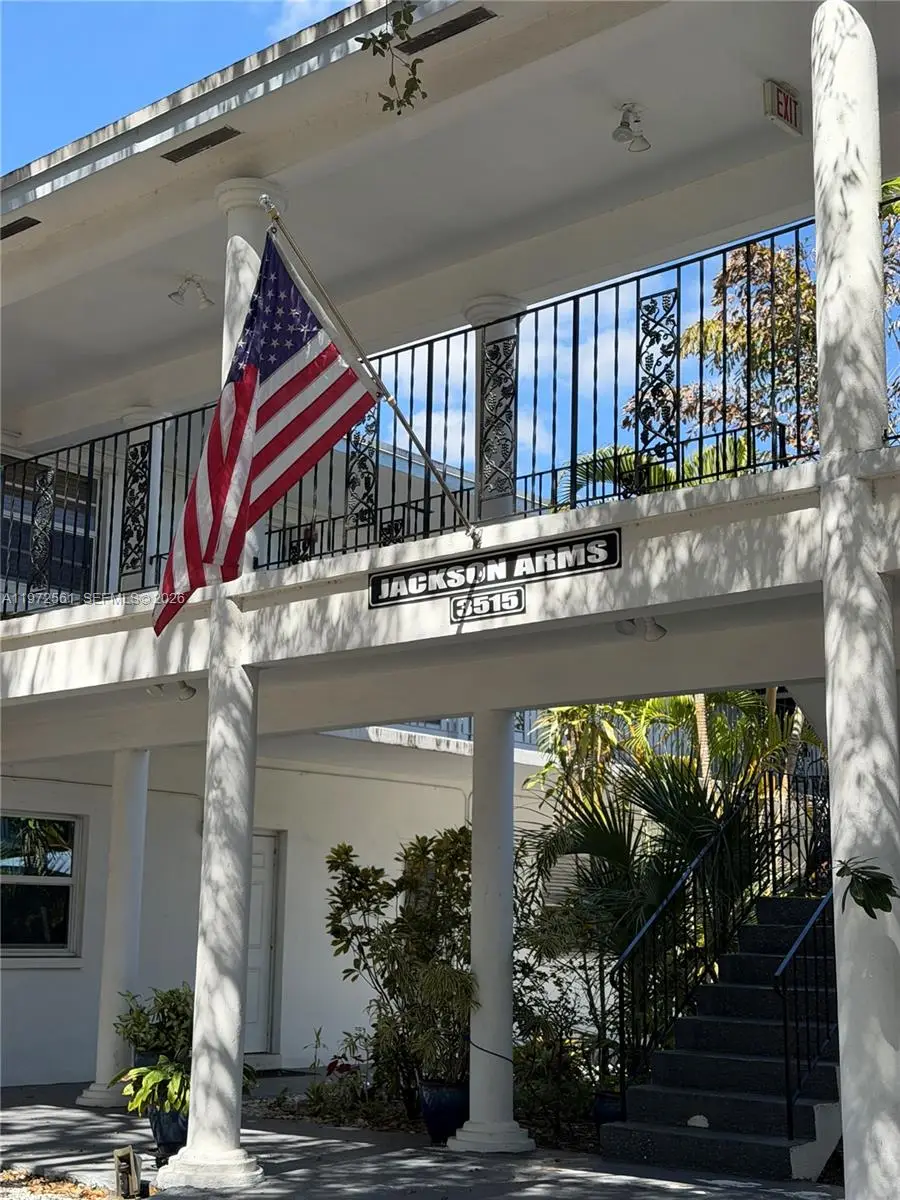 3515 Van Buren St #102, Hollywood, FL 33021 - #2