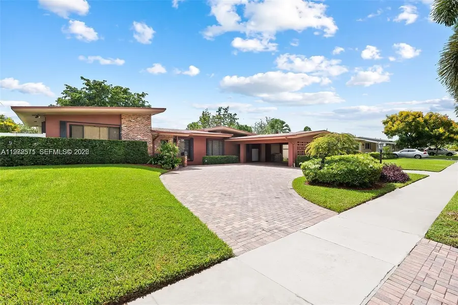 811 N Highland Dr, Hollywood, FL 33021 - #2