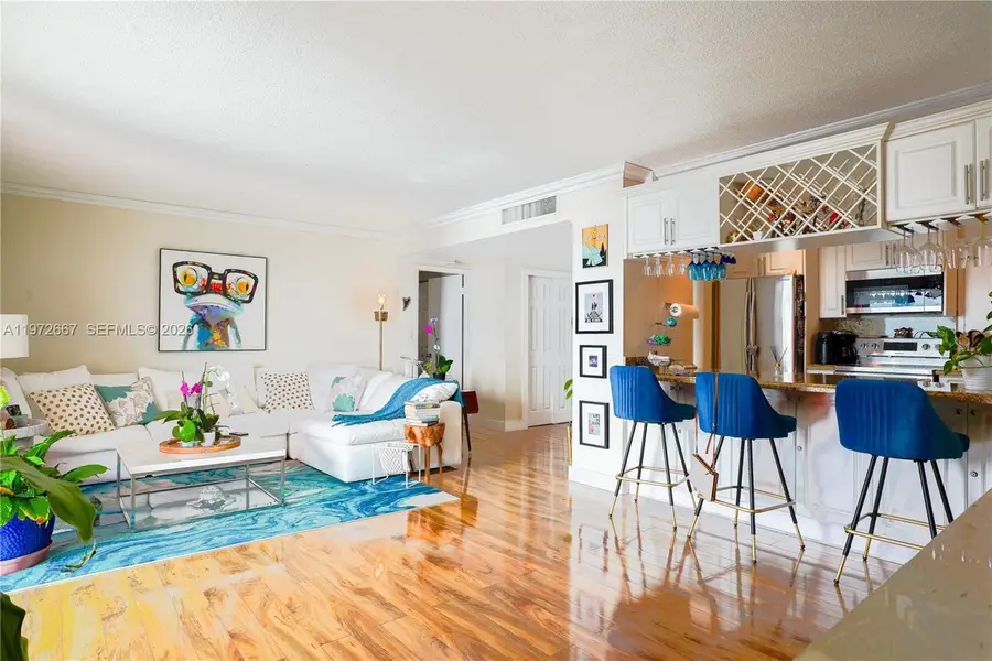 11111 Biscayne Blvd #20E, Miami, FL 33181 - #3