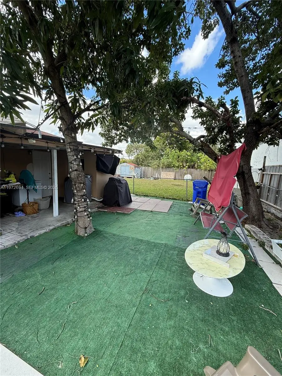 831 NW 34th Ave, Miami, FL 33125 - #2