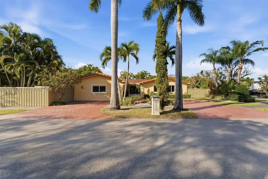 9475 SW 70th St, Miami, FL 33173 - #3