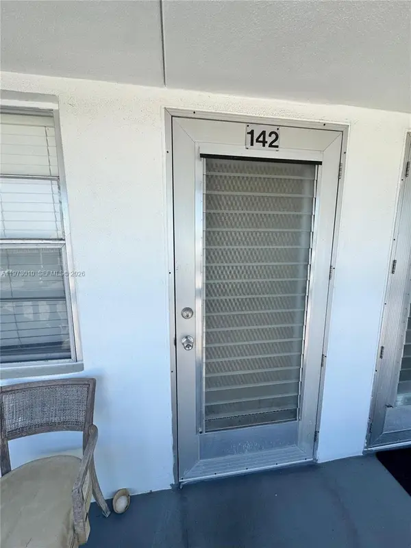 142 Northampton G #142, West Palm Beach, FL 33417