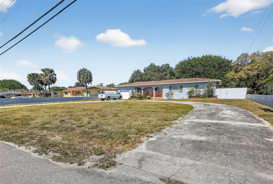 801 S Biscayne River Dr, Miami, FL 33169 - #3