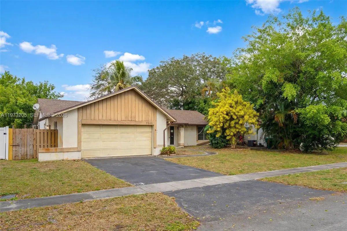 7389 NW 48th Pl, Lauderhill, FL 33319 - #1