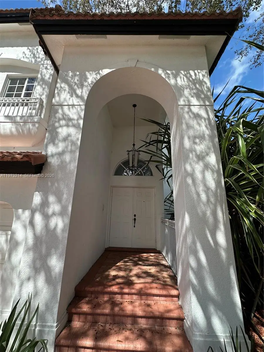 10965 NW 59th St, Doral, FL 33178 - #2