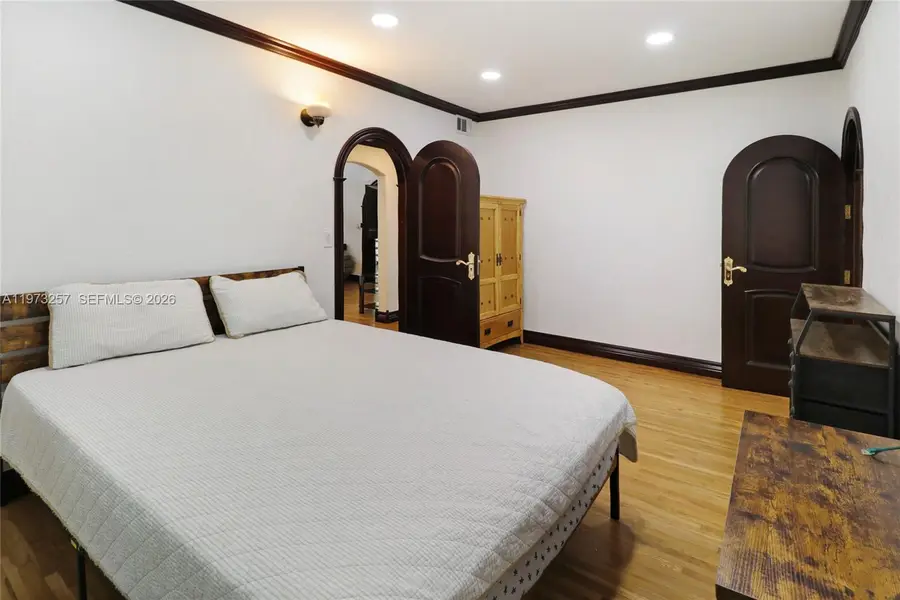 550 Quail Ave, Miami Springs, FL 33166 - #2