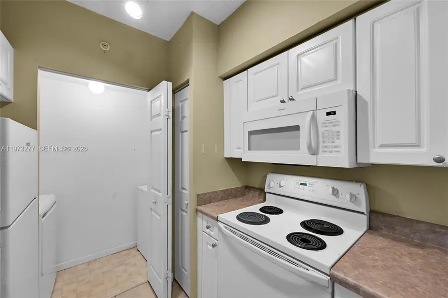 17150 N Bay Rd #2210, Sunny Isles Beach, FL 33160 - #3