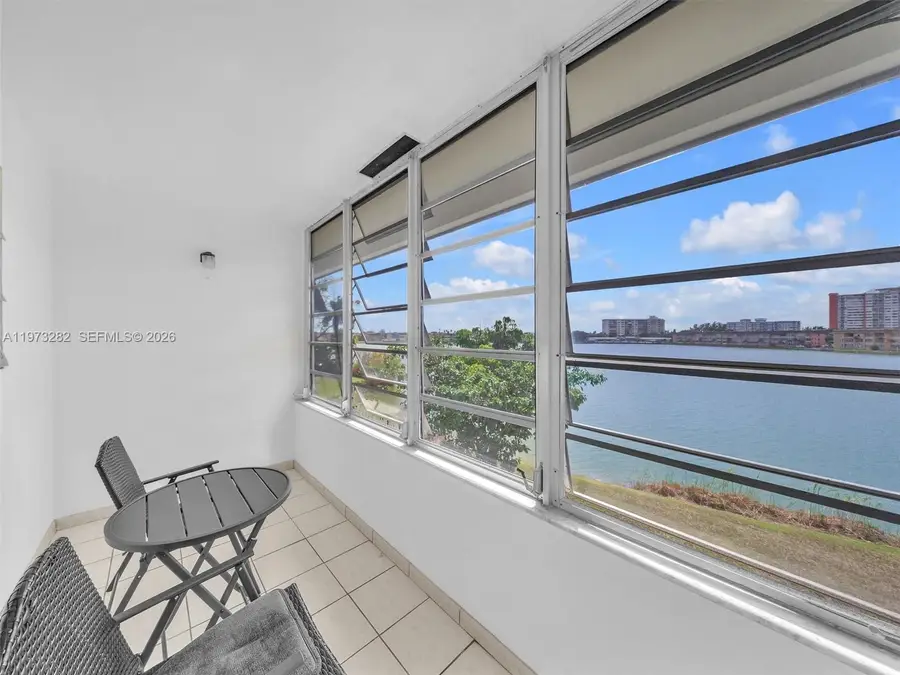 1530 NE 191st St #306, Miami, FL 33179 - #2