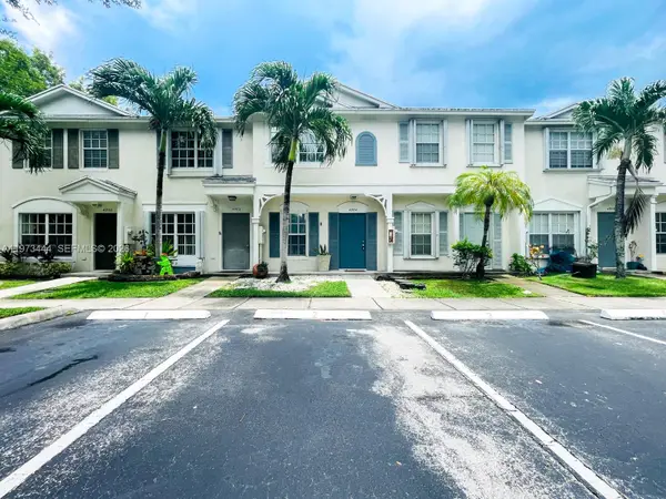 4904 SW 31st Ter, Dania Beach, FL 33312