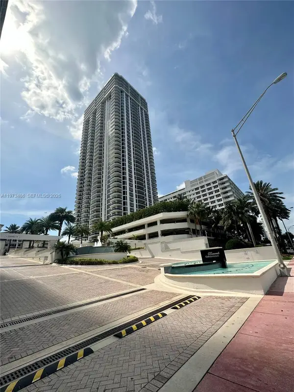 4775 Collins Ave #2407, Miami Beach, FL 33140