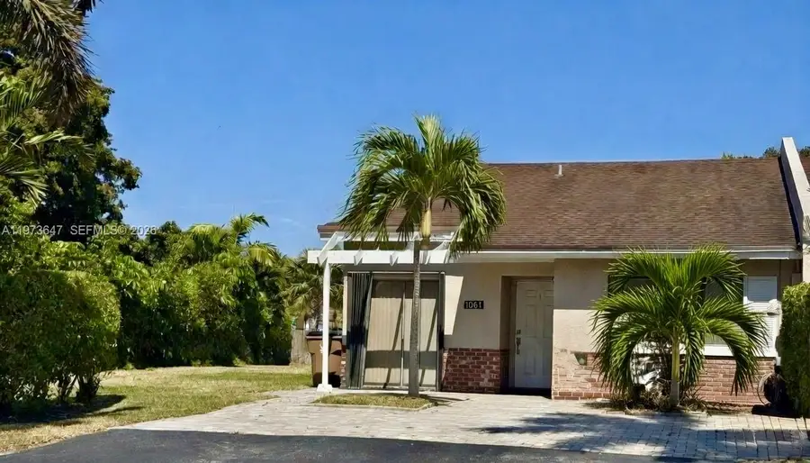 1061 NW 53rd St, Deerfield Beach, FL 33064 - #2