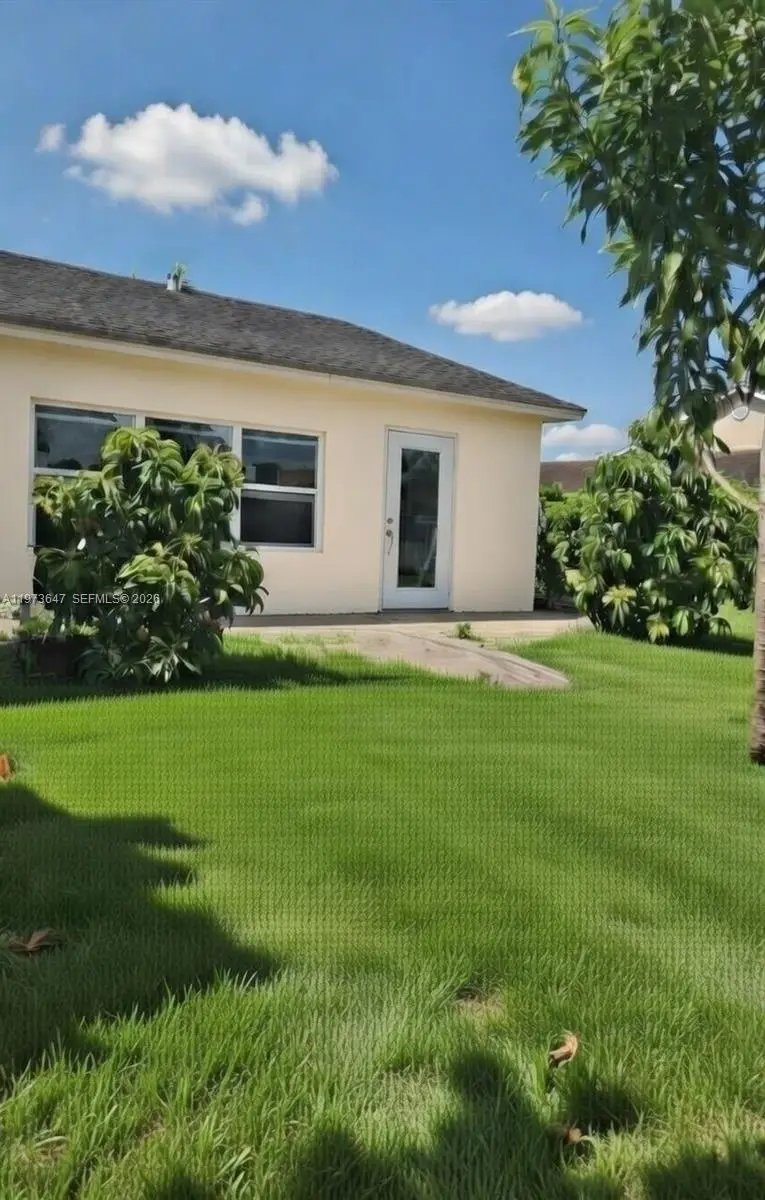 1061 NW 53rd St, Deerfield Beach, FL 33064 - #3